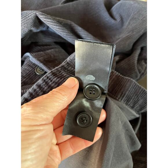 H&M Men's Black Corduroy Wide Ribbed Button Up Shacket/Jacket - Picture 8 of 9